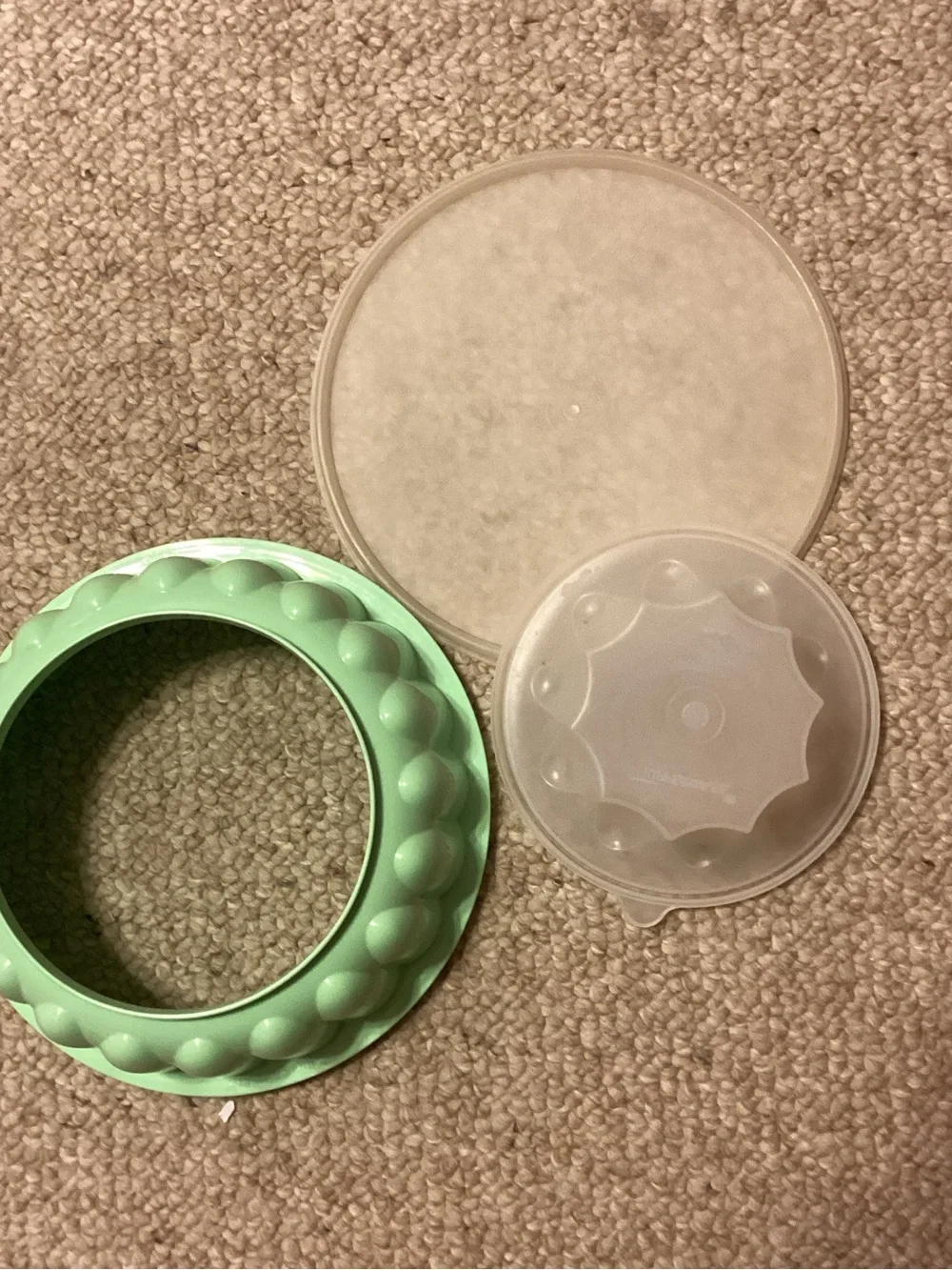 🌟3/$20🌟Vintage Tupperware Jello or Ice Ring Mold Green 3-Piece